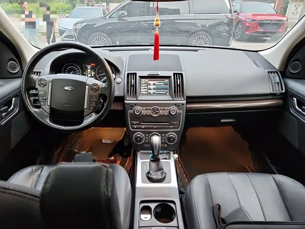 Land Rover Freelander 2 2015 — фото 13