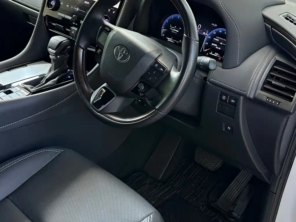 Toyota Alphard 2025 — фото 3