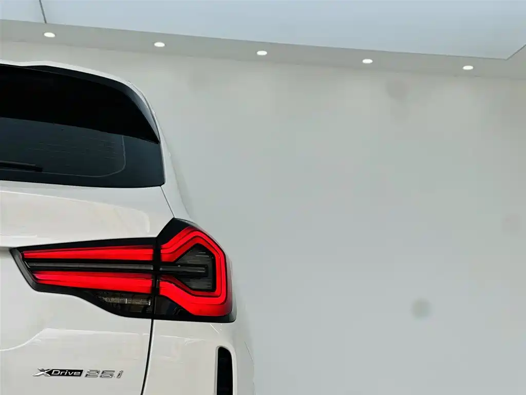 BMW X3 2022 — фото 11