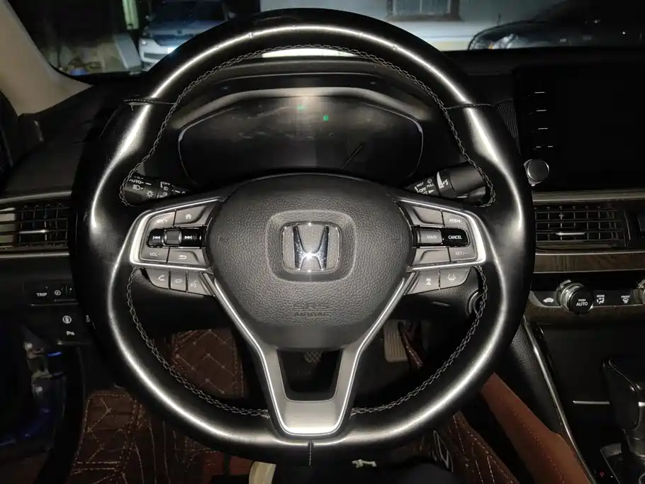 Honda Accord 2019 — фото 15