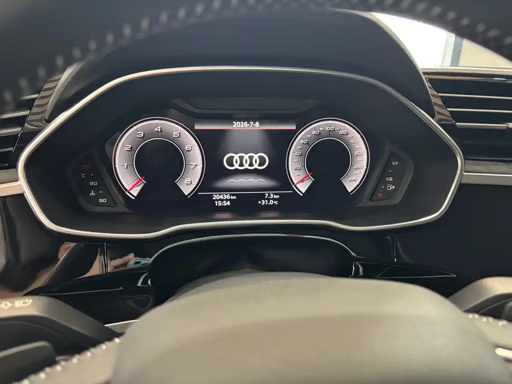 Audi Q3 2022 — фото 10