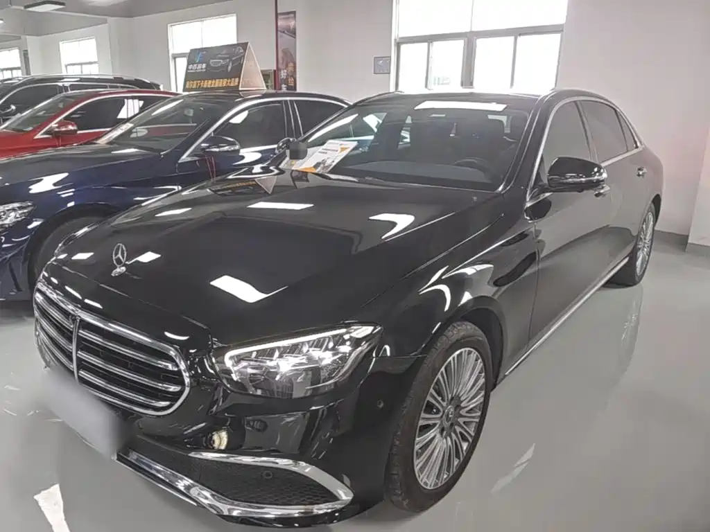 Mercedes-Benz E-Class 2023