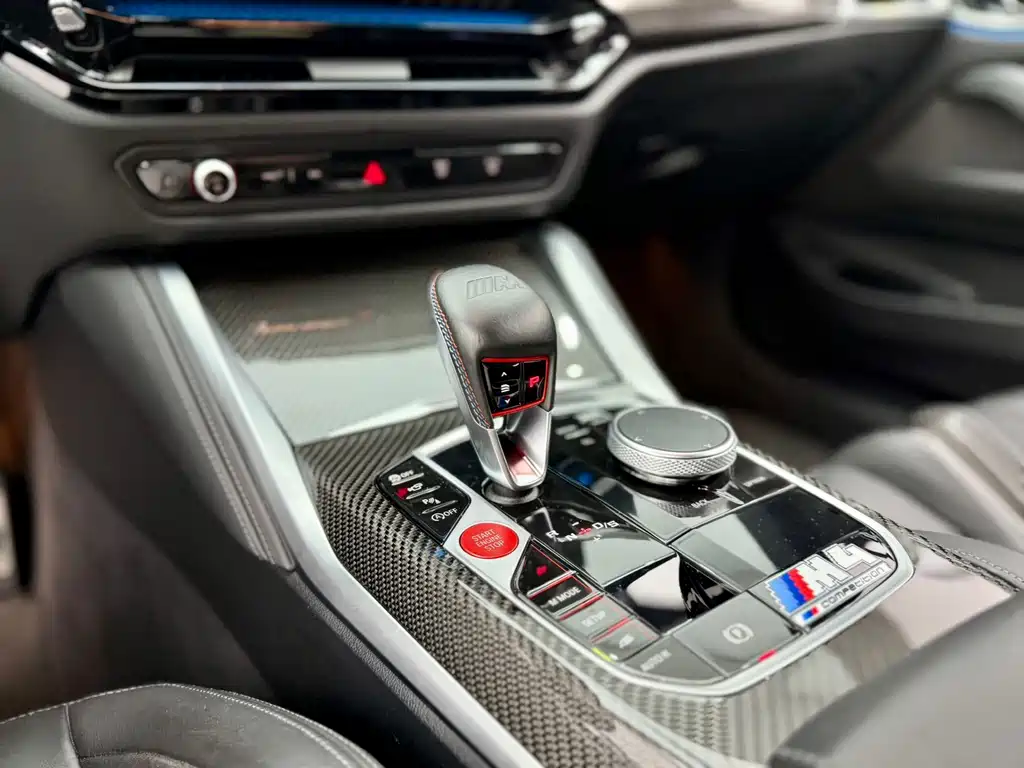 BMW M4 2025 — фото 12
