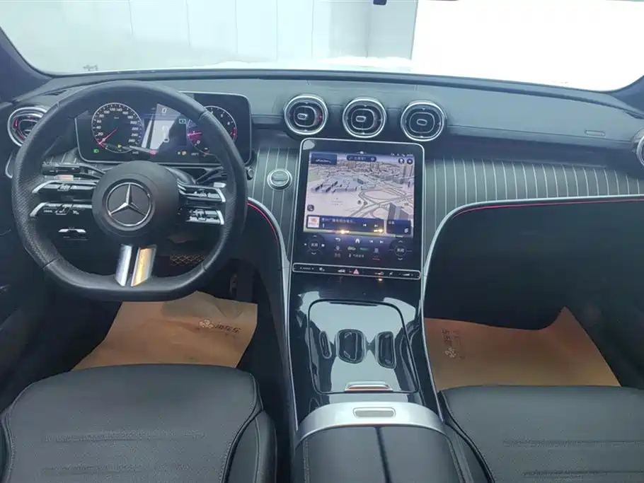 Mercedes-Benz C-Class 2023 — фото 12