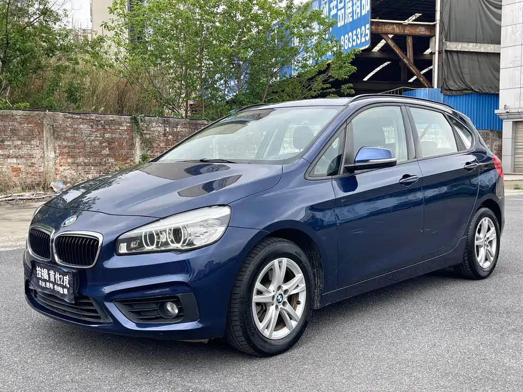 BMW 2 Series Station Wagon 2018 — фото 1