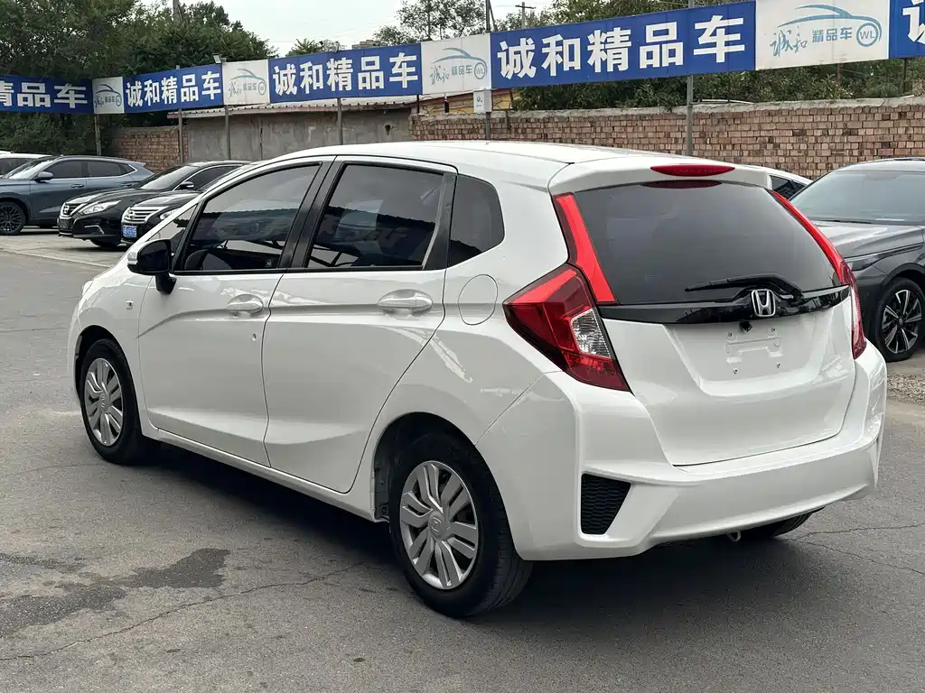 Honda Fit 2016 — фото 7