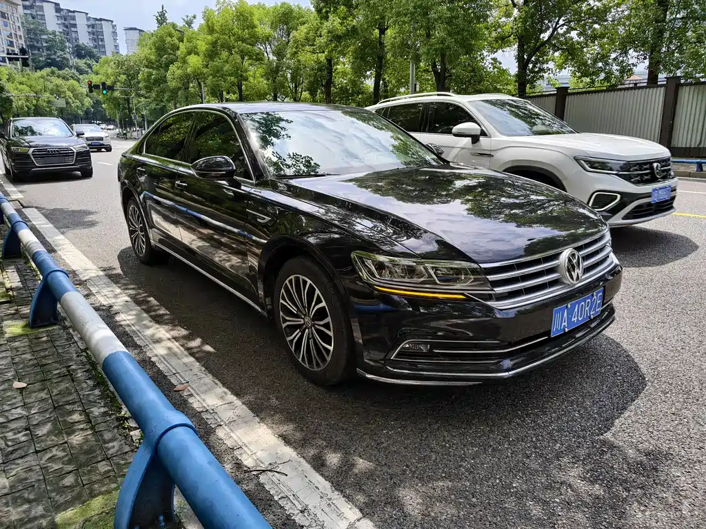 Volkswagen Phideon 2018 — фото 3