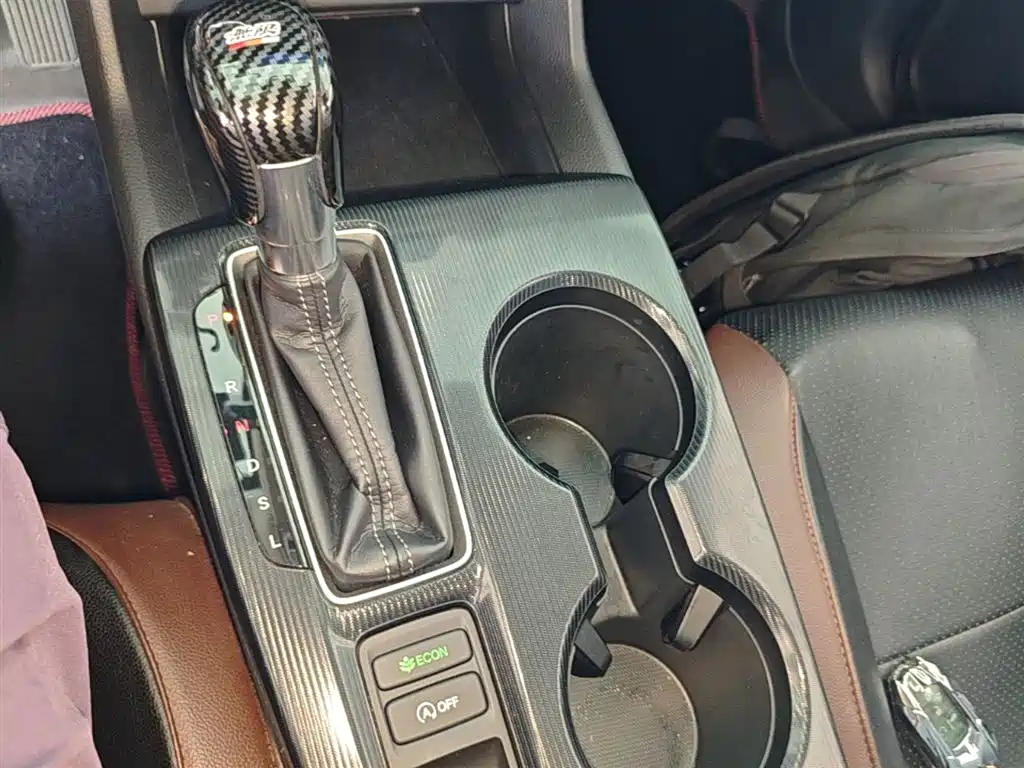 Honda Civic 2024 — фото 14