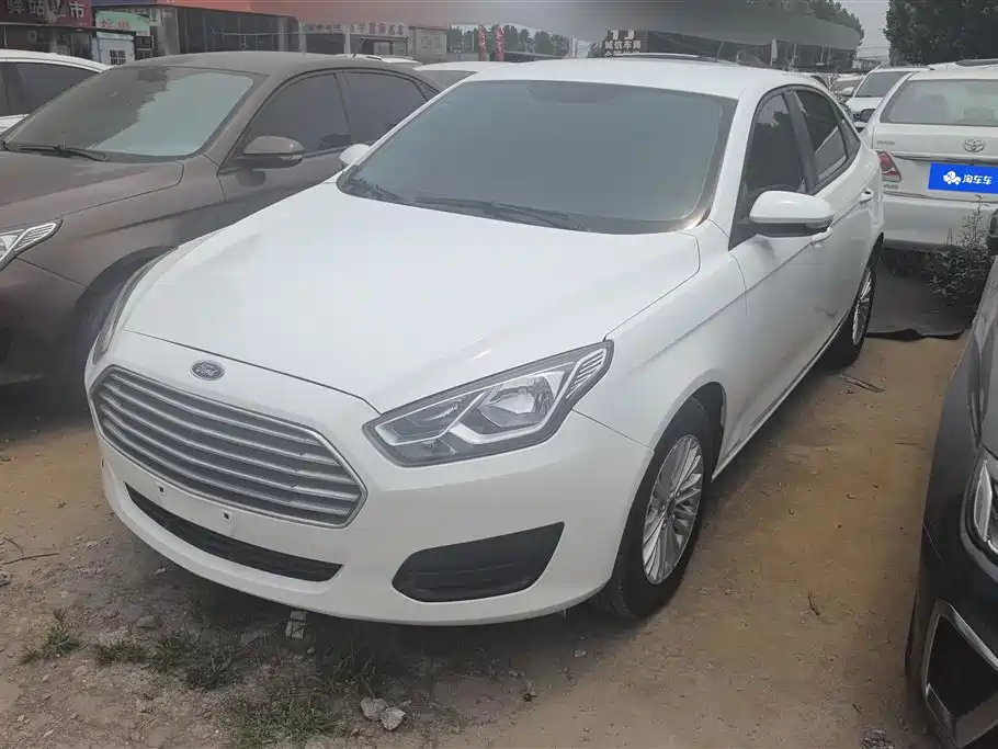Ford Escort 2018