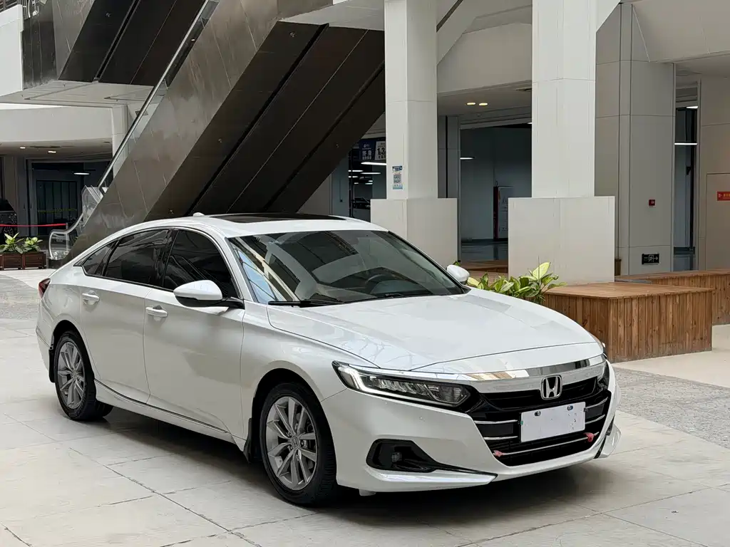 Honda Accord 2022 — фото 3