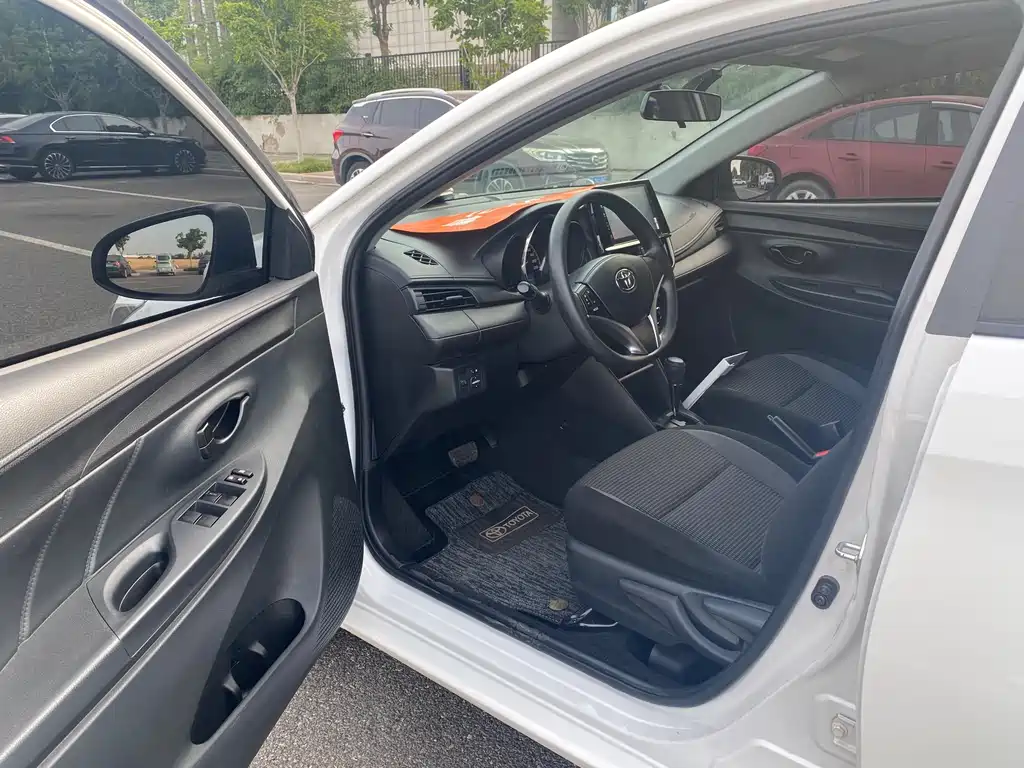 Toyota Vios FS 2022