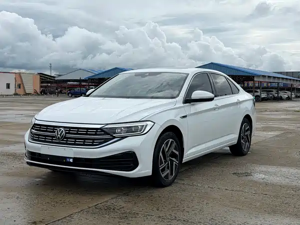 Volkswagen Sagitar 2022