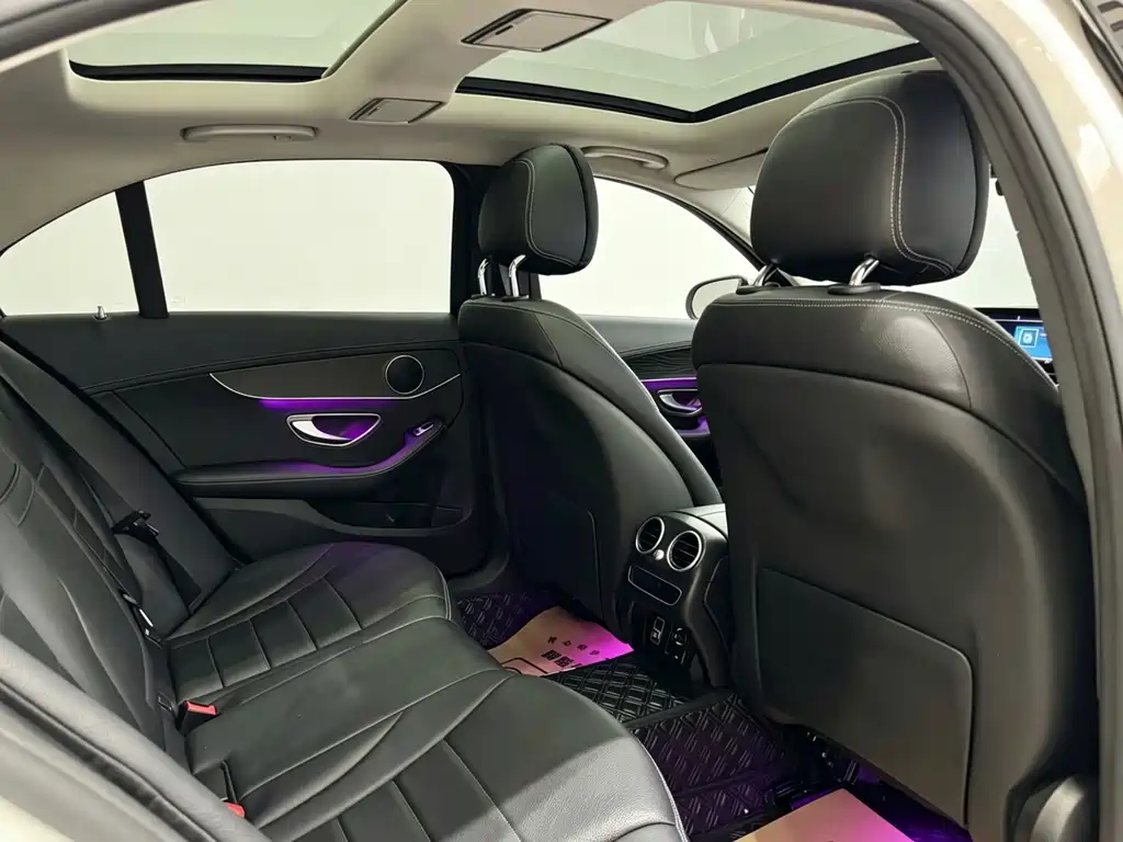Mercedes-Benz C-Class 2021 — фото 12