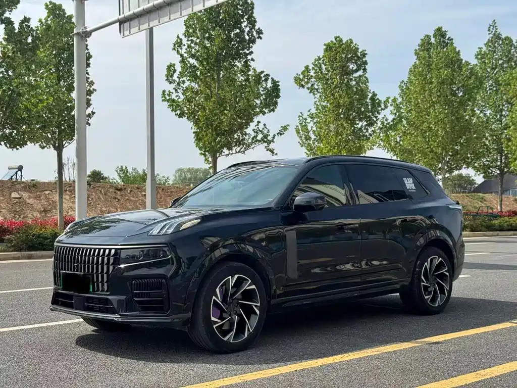 Lynk & Co 09 EM-P 2022