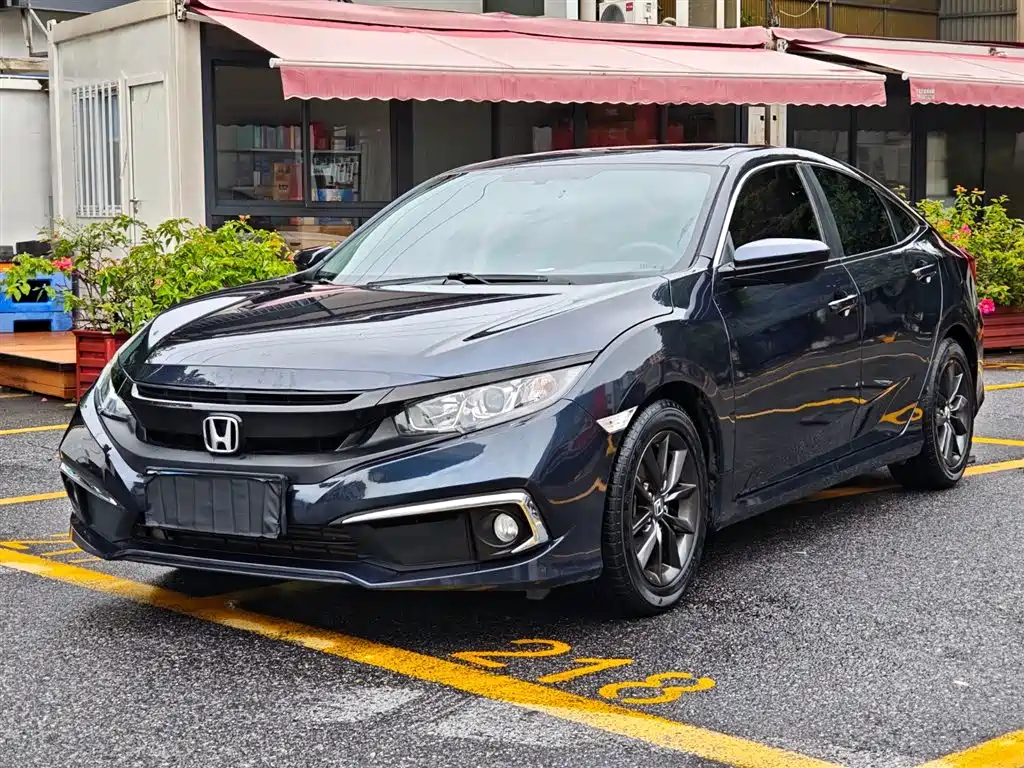 Honda Civic 2021 — фото 1