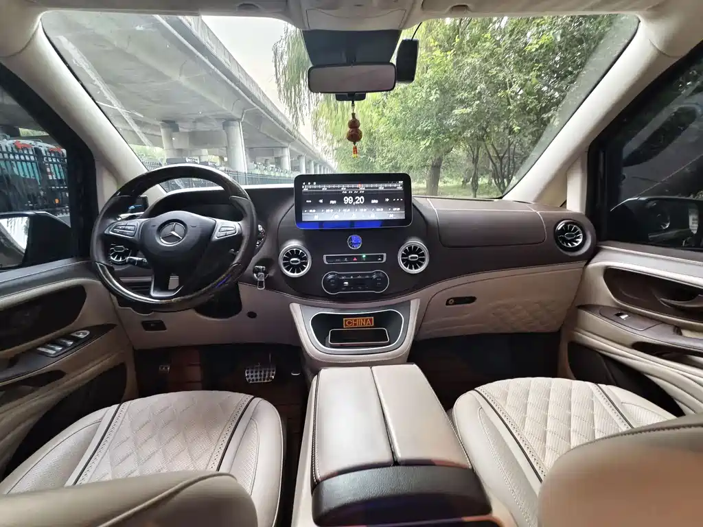 Mercedes-Benz Vito 2021 — фото 10