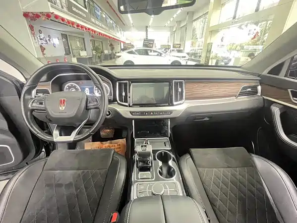 Hongqi HS7 2022
