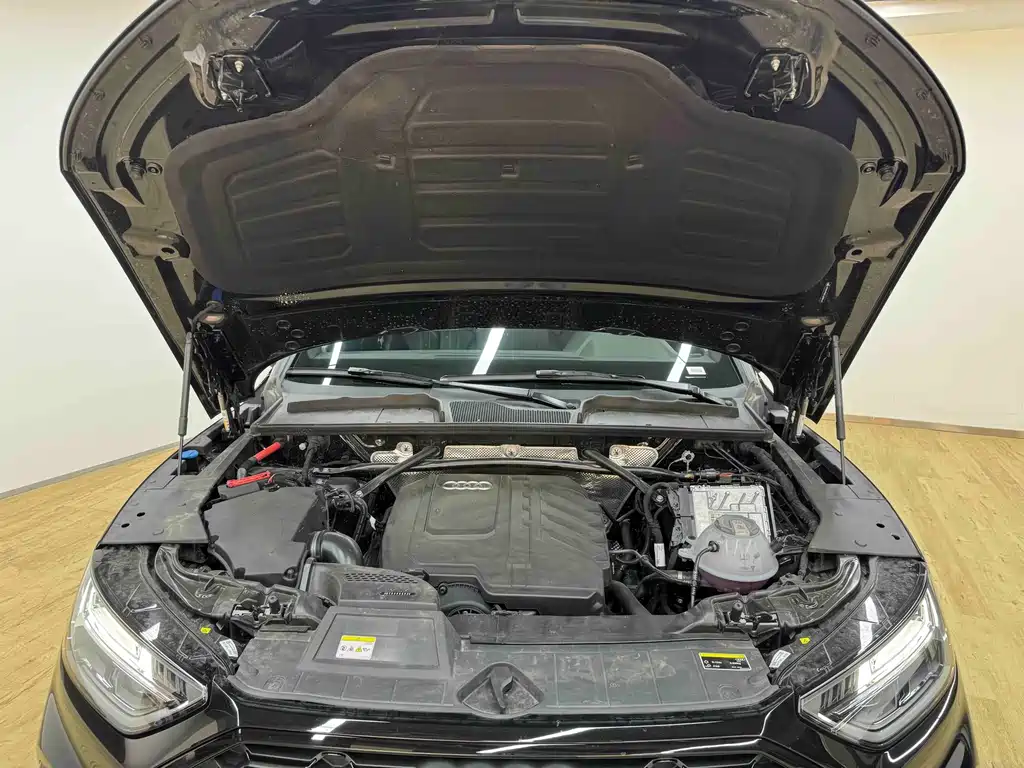 Audi Q5L 2024