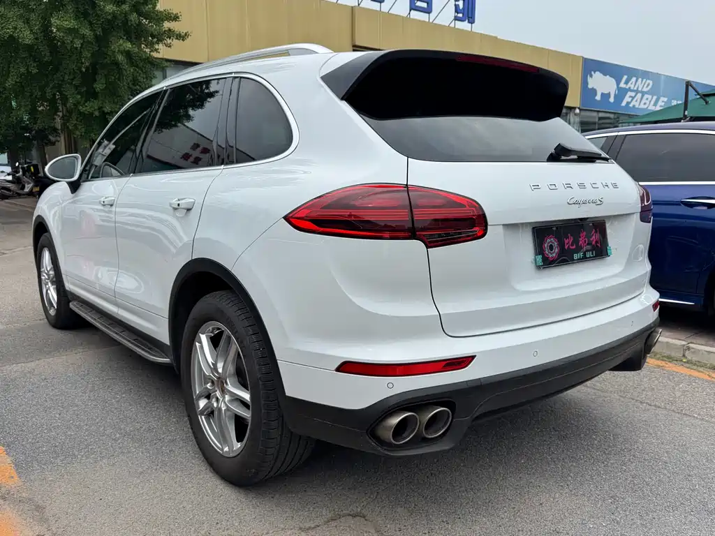 Porsche Cayenne 2015 — фото 5