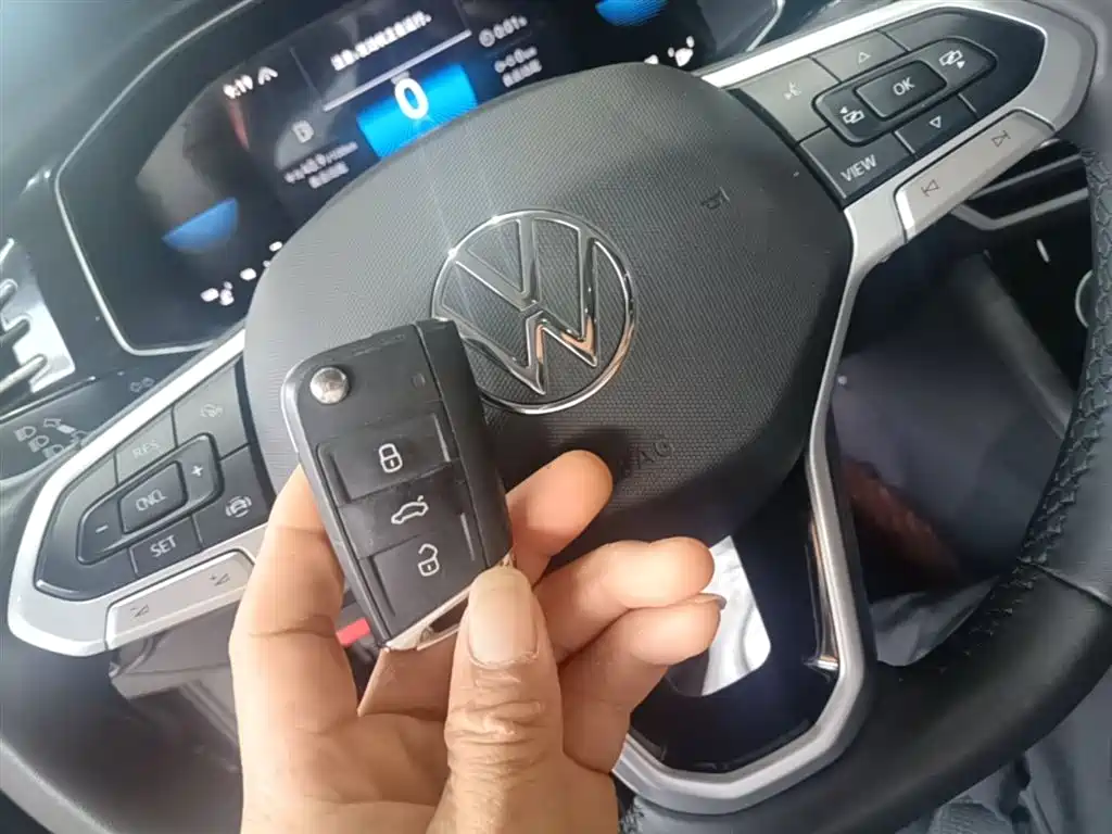 Volkswagen Sagitar 2023 — фото 9