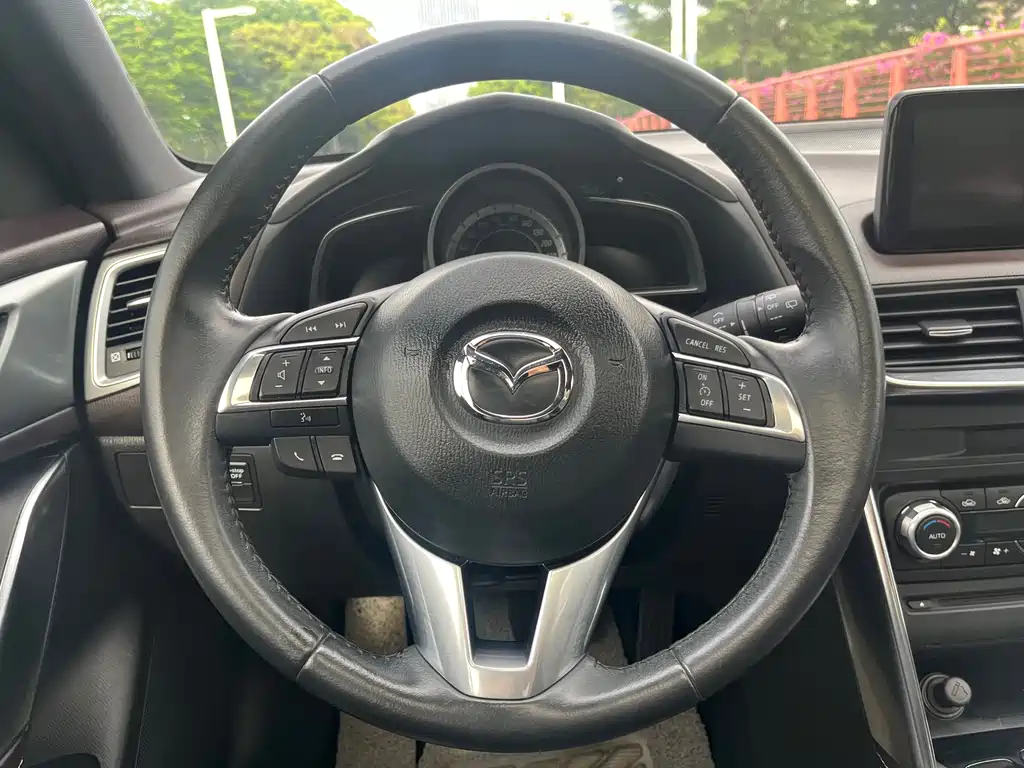 Mazda CX-4 2017 — фото 14