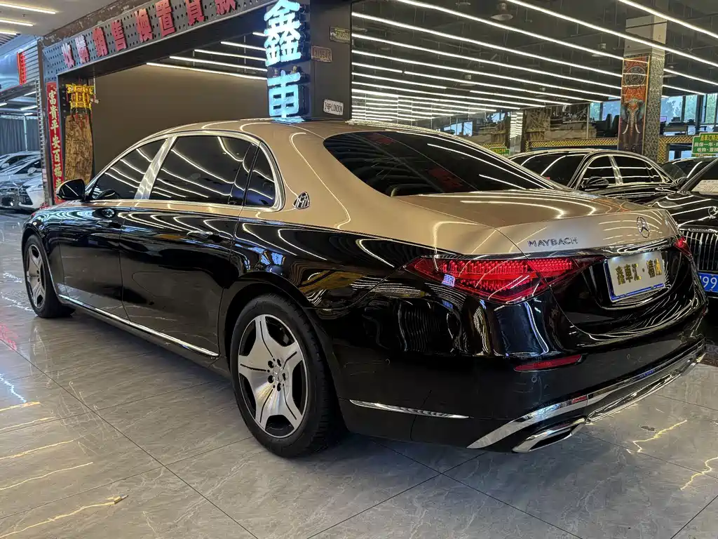 Mercedes-Benz Maybach S-Class 2025