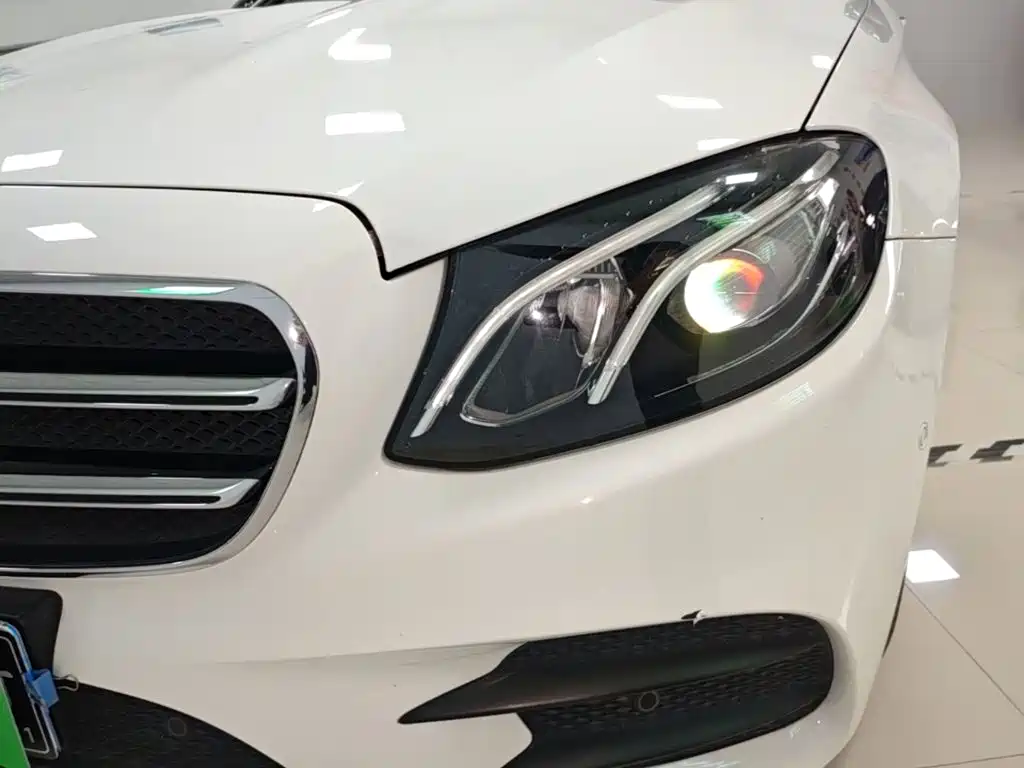 Mercedes-Benz E-Class 2020 — фото 24