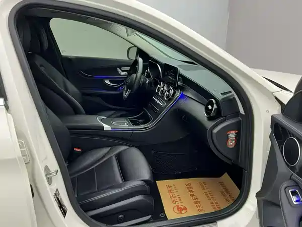 Mercedes-Benz C-Class 2019