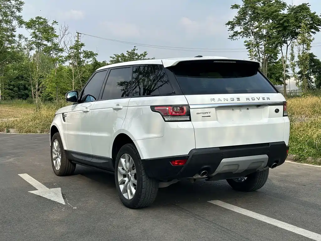 Land Rover Range Rover Sport 2016 — фото 13