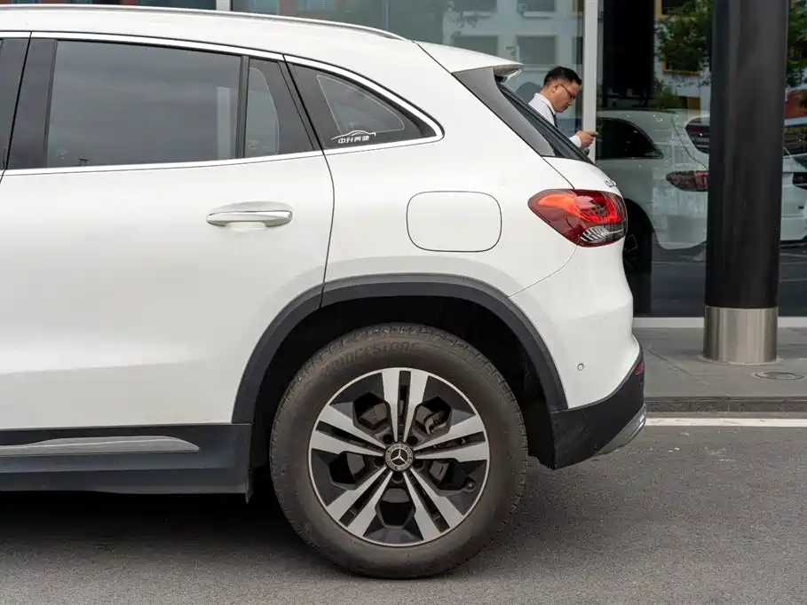 Mercedes-Benz GLA 2022 — фото 14