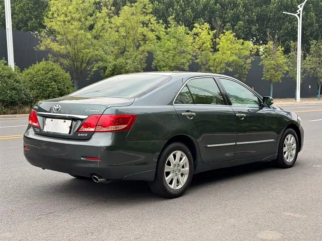 Toyota Camry 2008 — фото 14