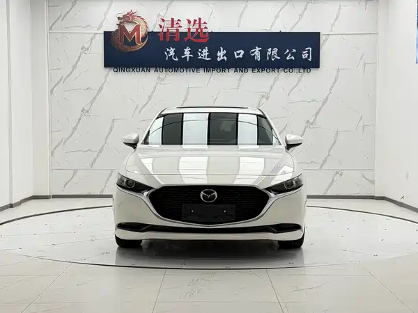 Mazda 3 Axela 2022