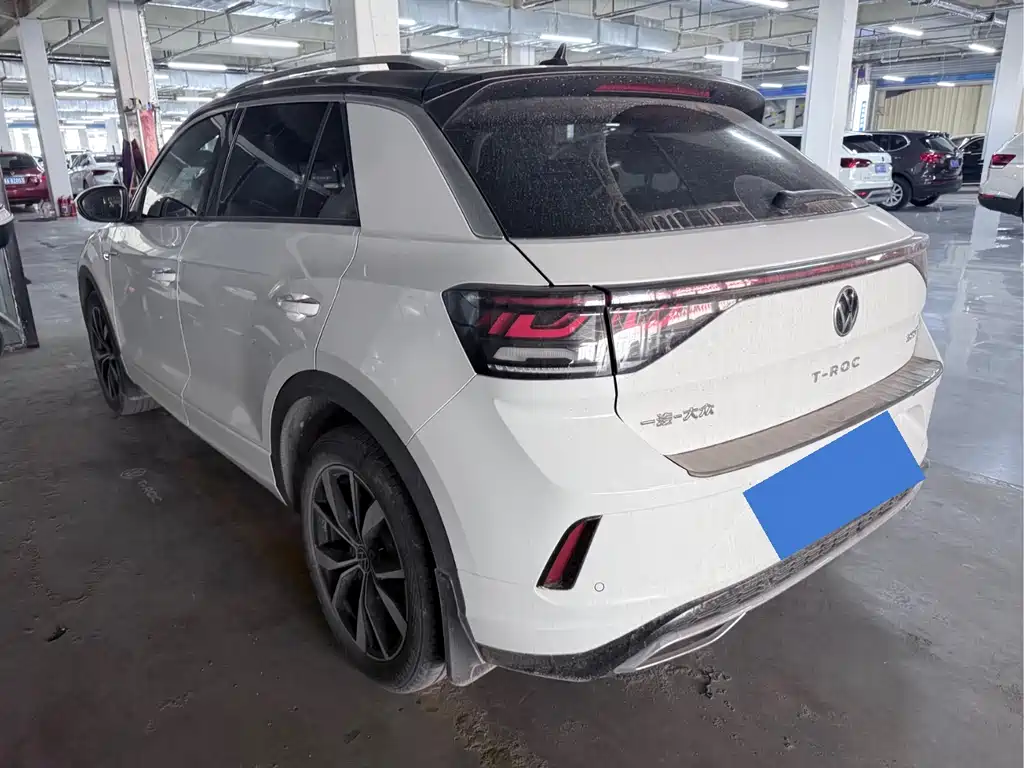 Volkswagen T-Roc 2023 — фото 17