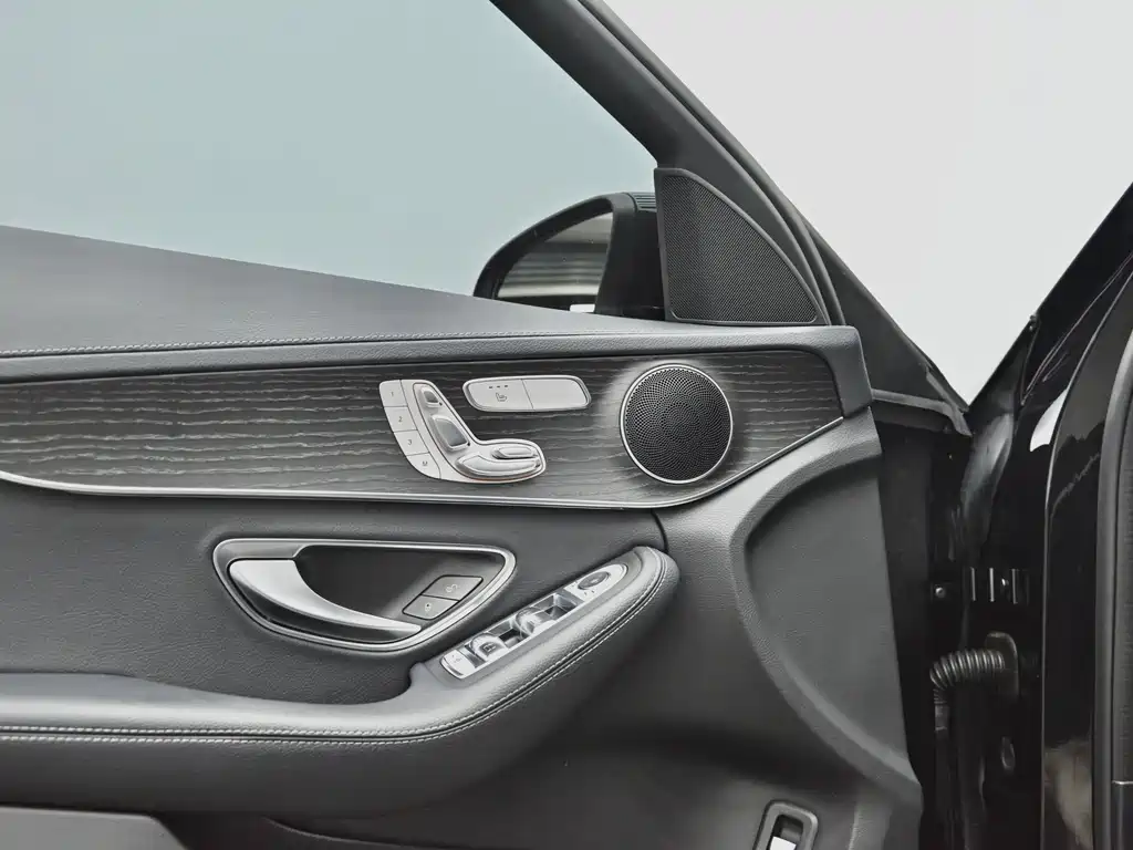 Mercedes-Benz C-Class 2021 — фото 18
