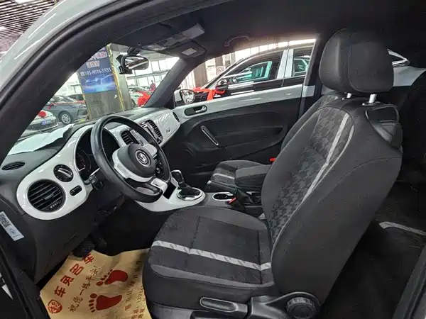 Volkswagen Beetle 2018