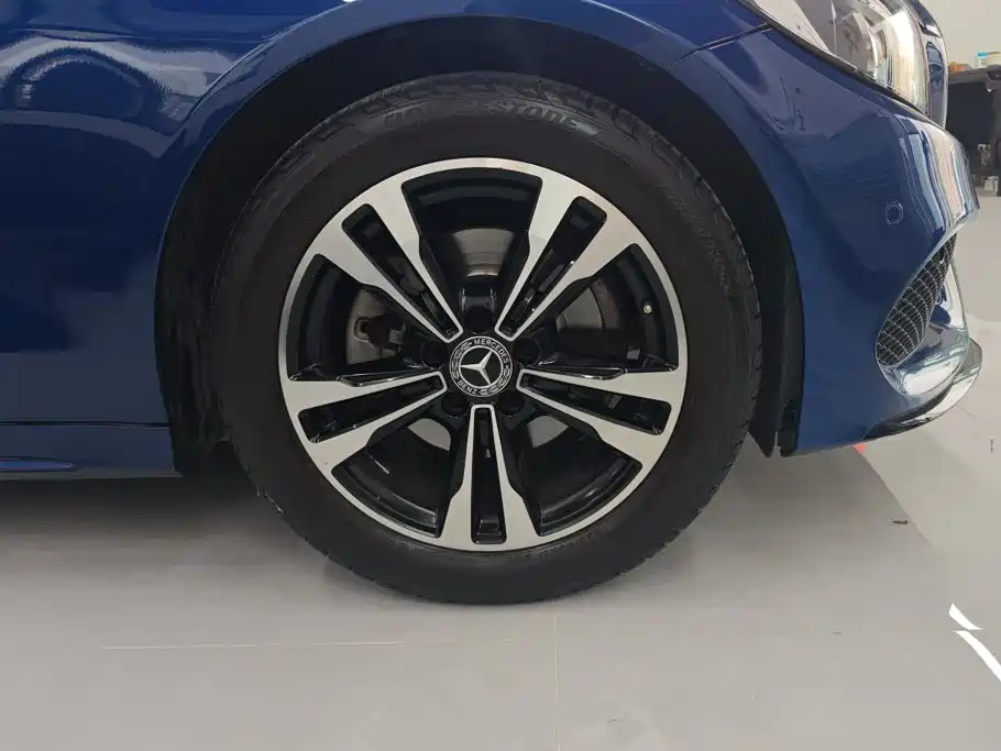 Mercedes-Benz C-Class 2017