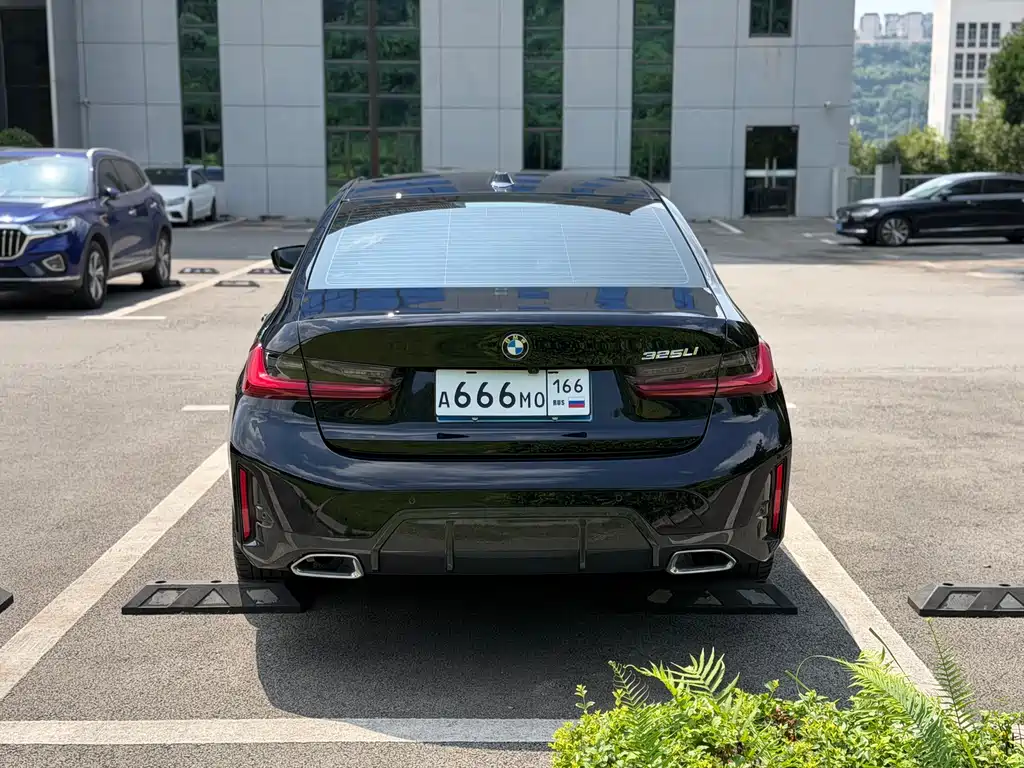 BMW 3 Series 2023