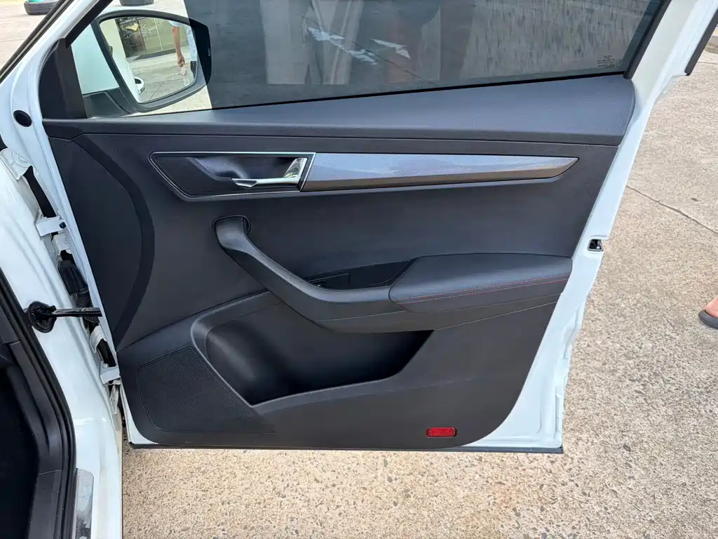 Skoda Korok 2023 — фото 19