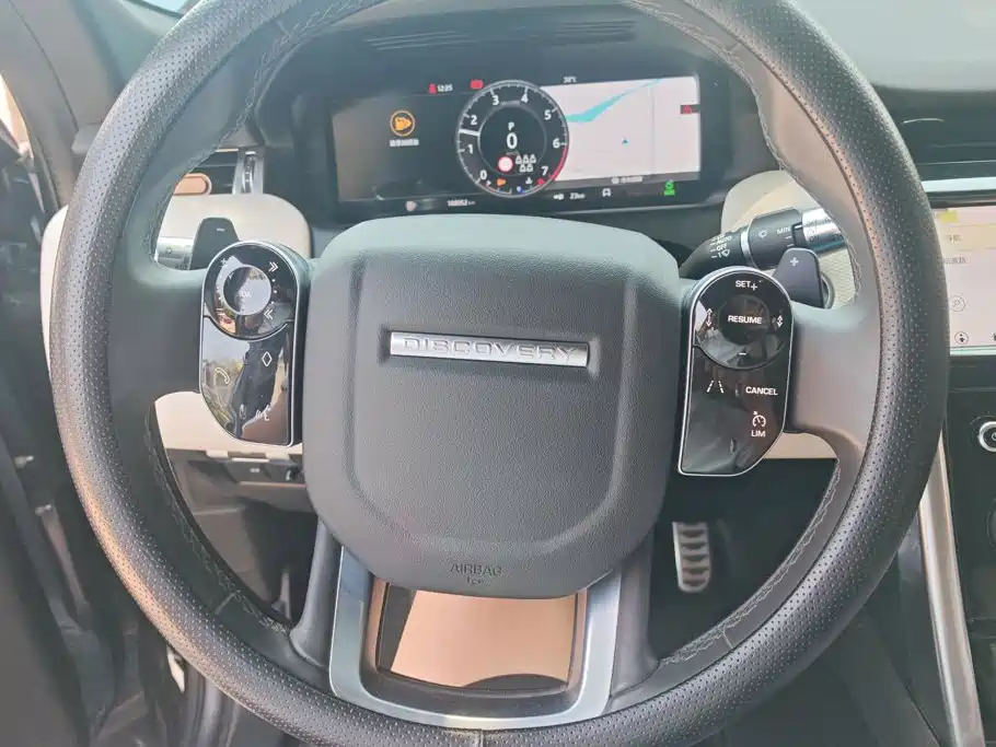Land Rover Discovery Sport 2021 — фото 15