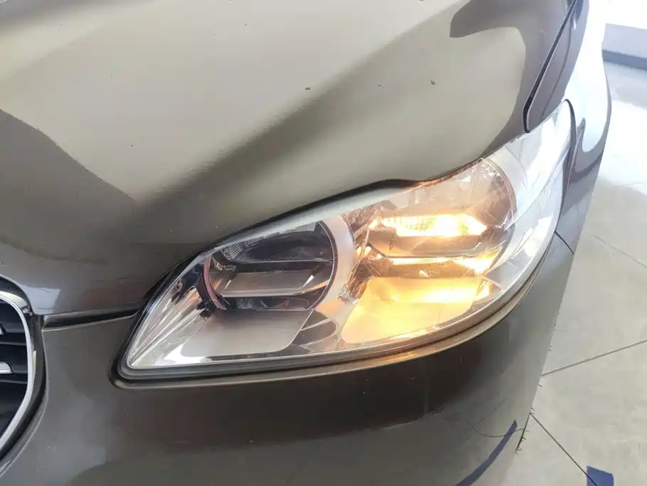 Peugeot 301 2014