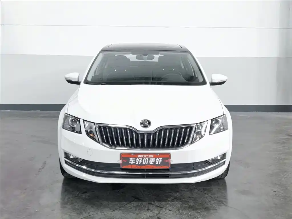 Skoda Octavia 2020 — фото 3