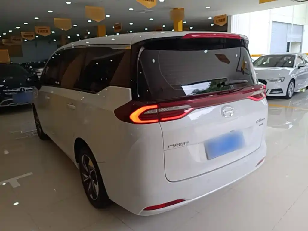 GAC Motor Trumpchi M6 2023 — фото 5