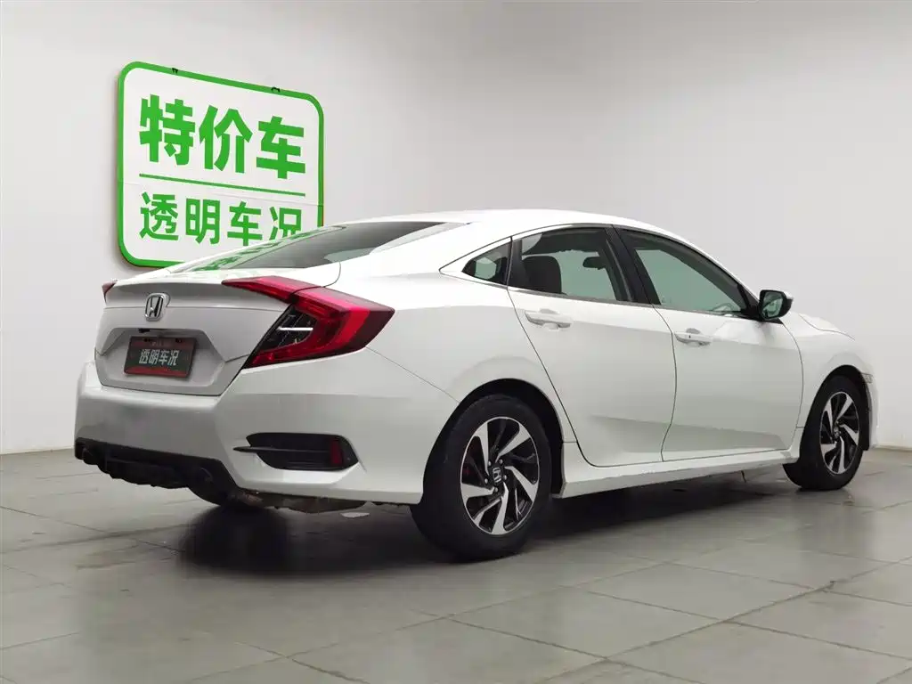 Honda Civic 2016 — фото 2
