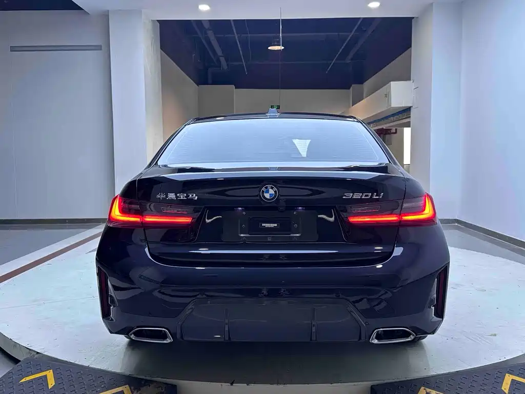 BMW 3 Series 2023