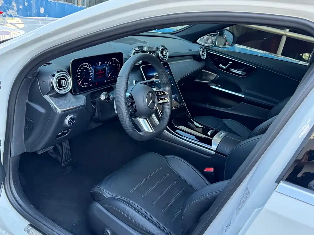 Mercedes-Benz C-Class 2022 — фото 4