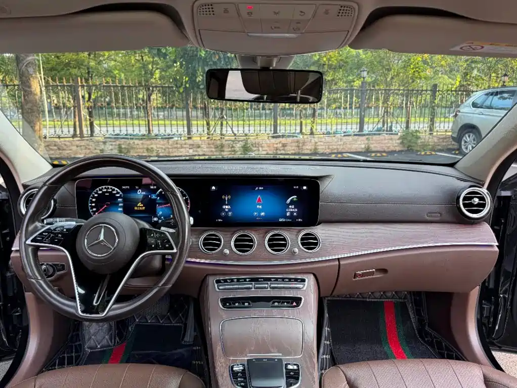 Mercedes-Benz E-Class 2021