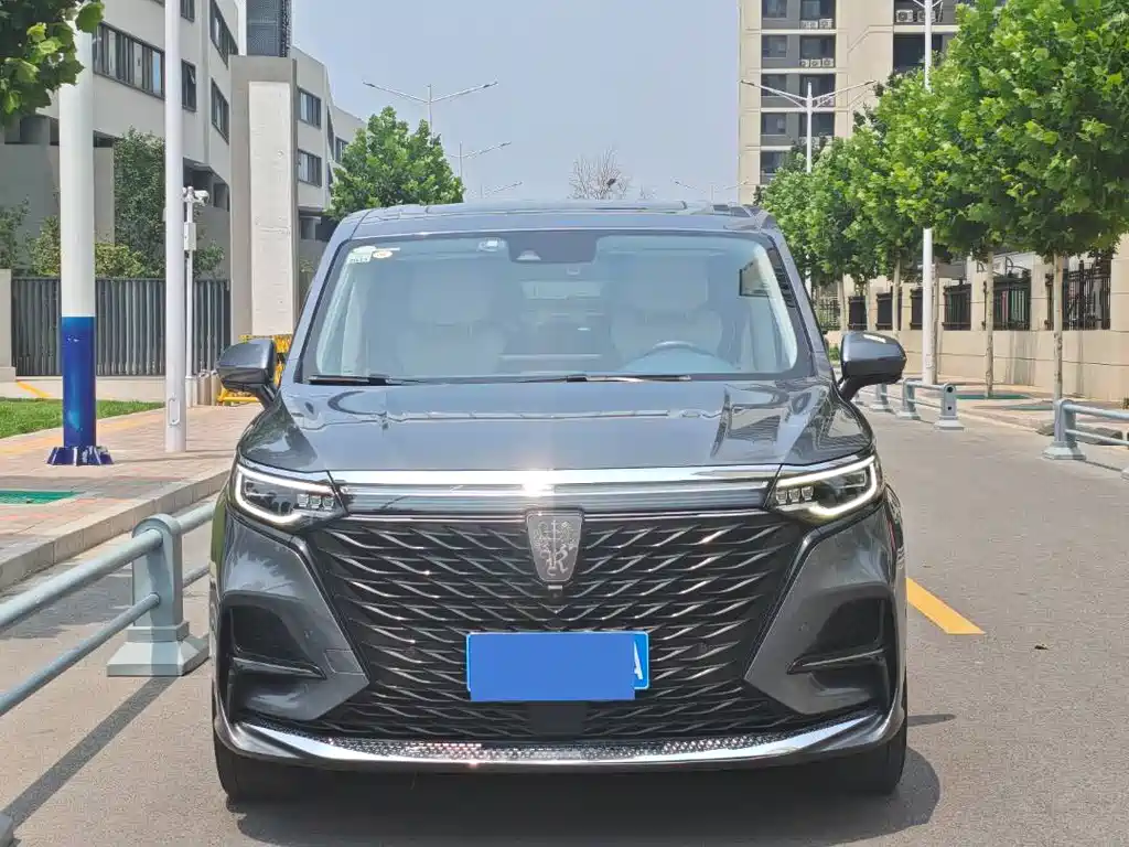 Roewe iMAX8 2021