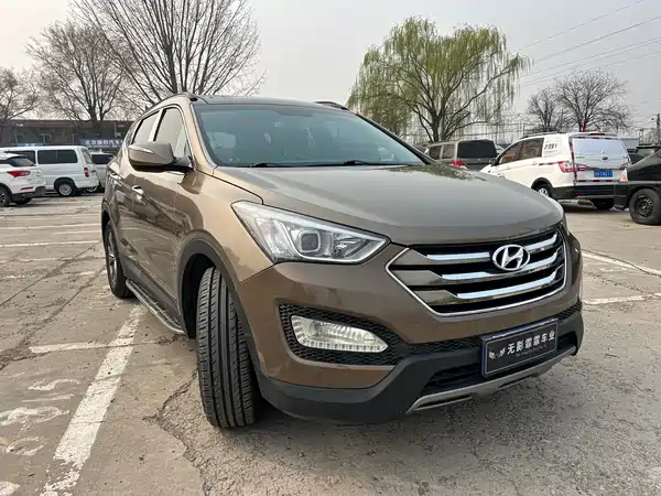 Hyundai Santa Fe 2013