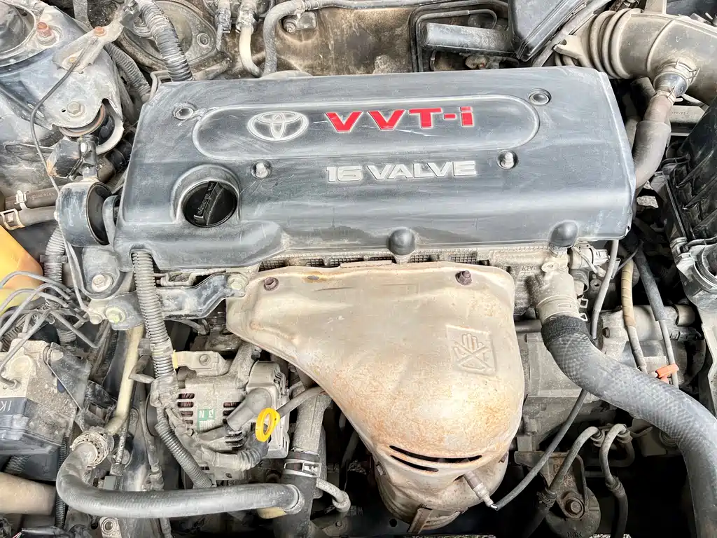 Toyota Camry 2004 — фото 18