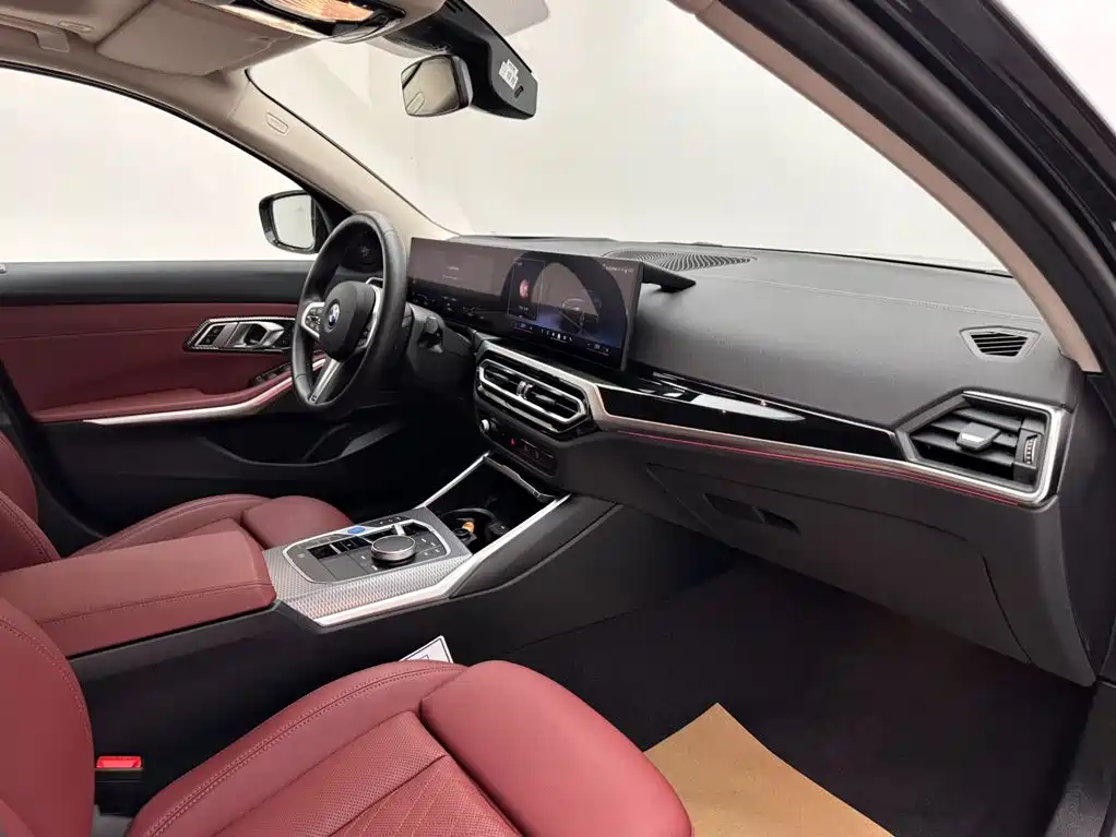 BMW i3 2024 — фото 11